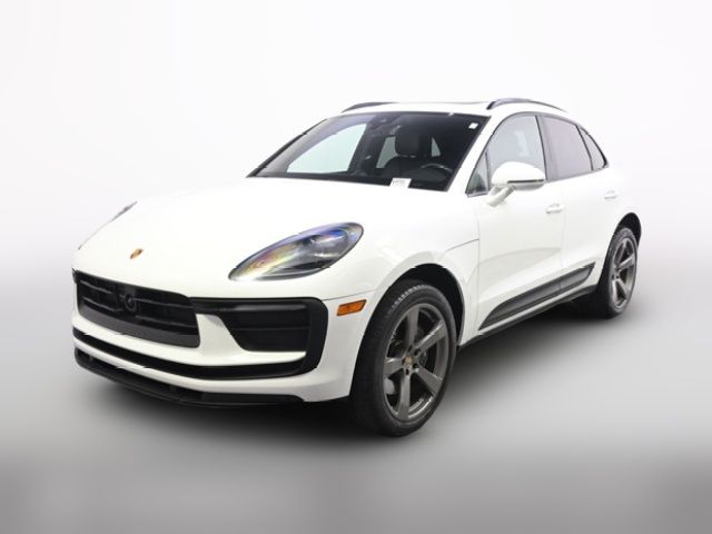 2022 Porsche Macan Base