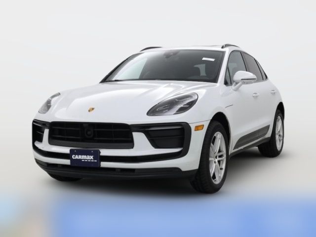 2022 Porsche Macan Base