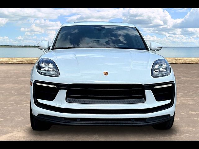 2022 Porsche Macan Base