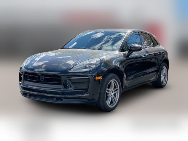 2022 Porsche Macan Base