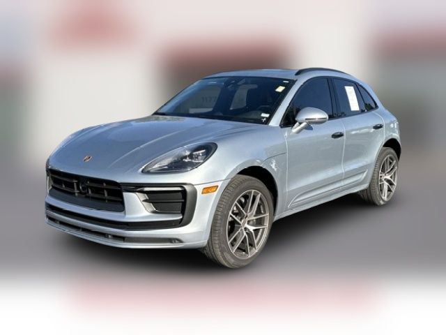 2022 Porsche Macan Base