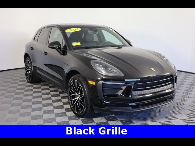 2022 Porsche Macan Base