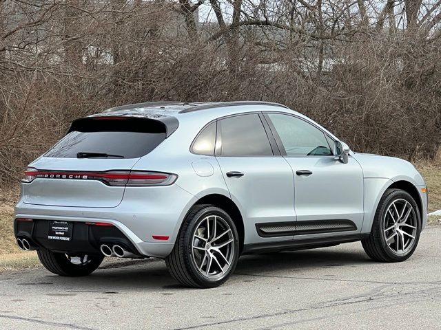 2022 Porsche Macan Base