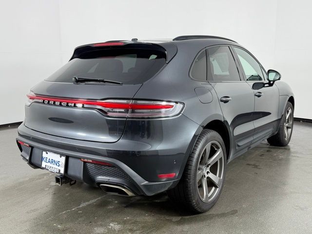 2022 Porsche Macan Base