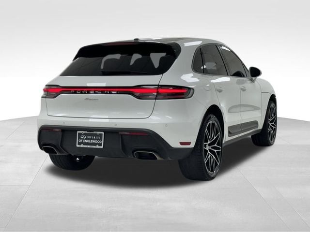 2022 Porsche Macan Base