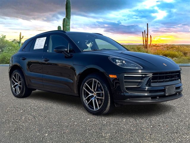 2022 Porsche Macan Base