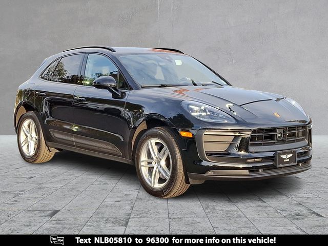 2022 Porsche Macan Base