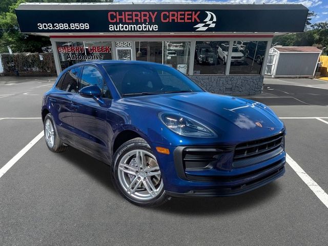 2022 Porsche Macan Base