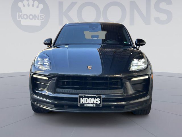 2022 Porsche Macan Base