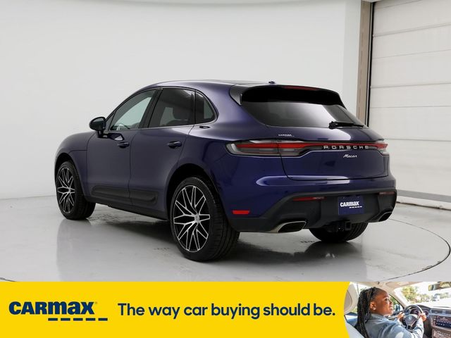 2022 Porsche Macan Base