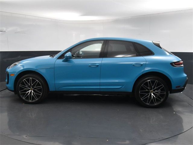 2022 Porsche Macan Base