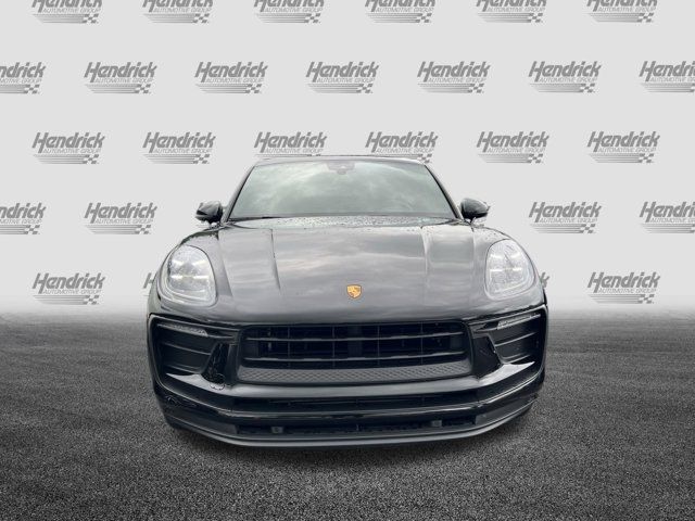 2022 Porsche Macan Base