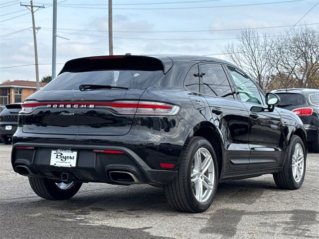 2022 Porsche Macan Base