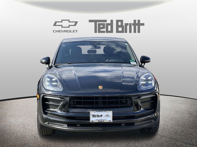 2022 Porsche Macan Base