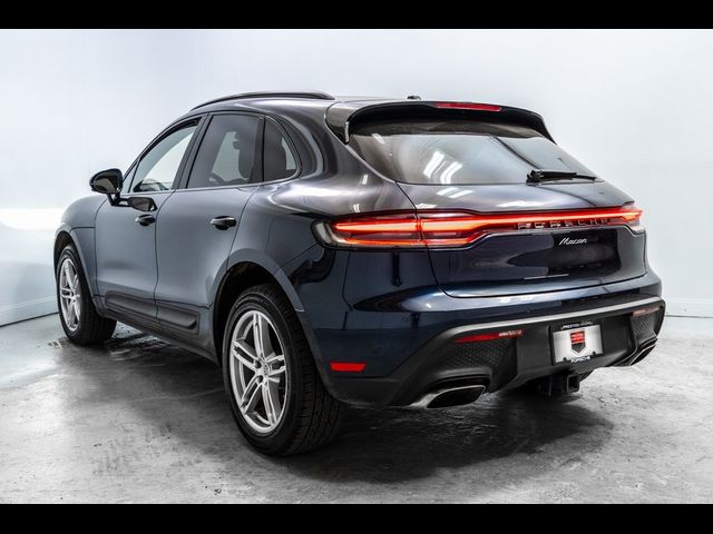 2022 Porsche Macan Base