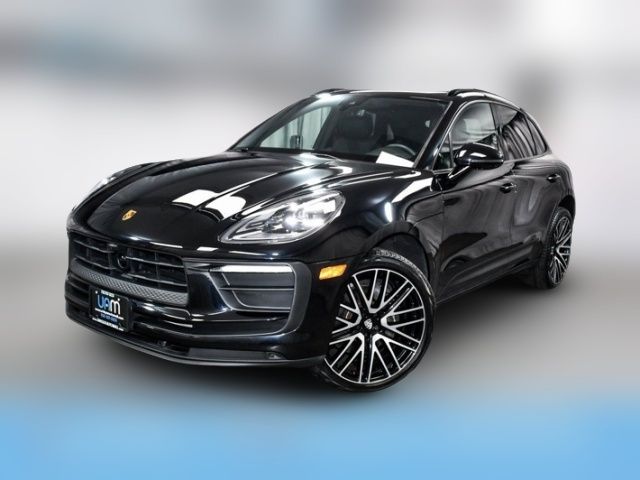 2022 Porsche Macan Base