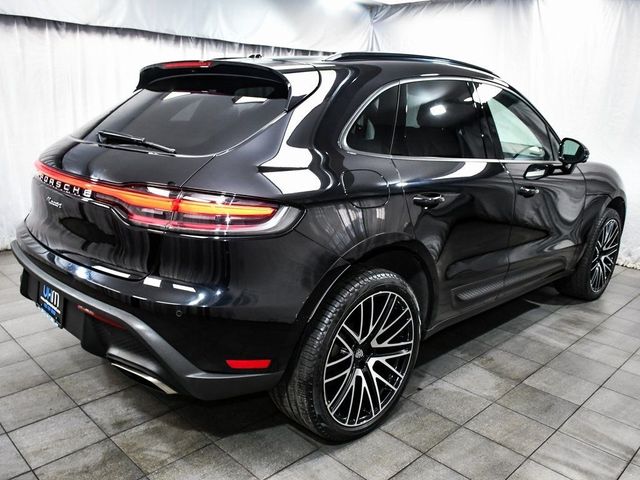 2022 Porsche Macan Base