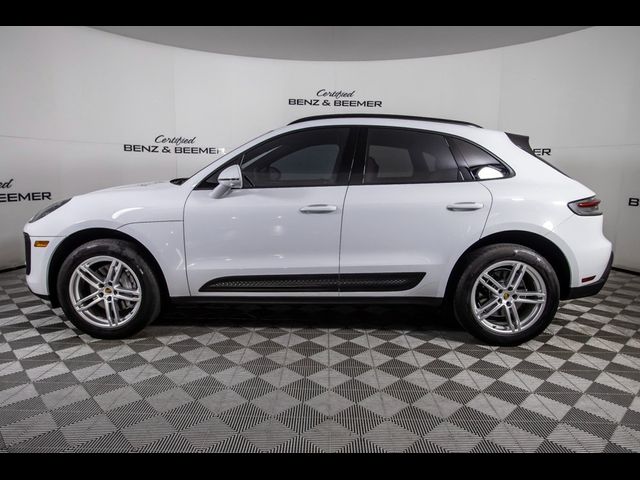 2022 Porsche Macan Base
