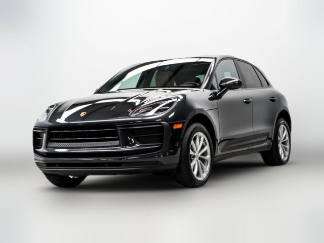 2022 Porsche Macan Base