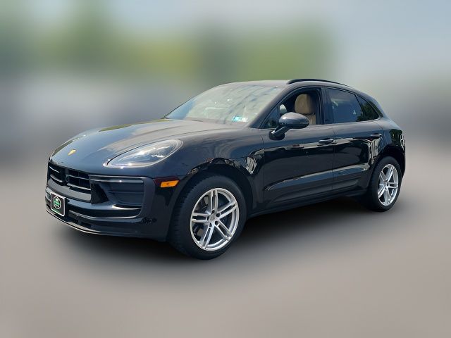 2022 Porsche Macan Base