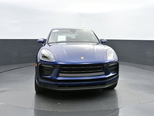 2022 Porsche Macan Base