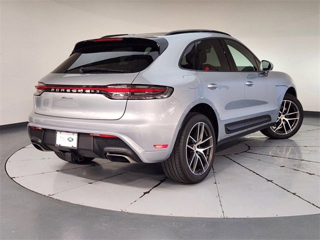 2022 Porsche Macan Base