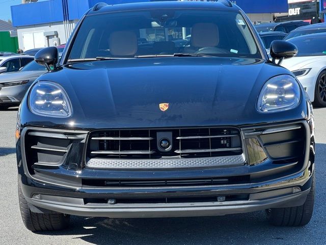 2022 Porsche Macan Base