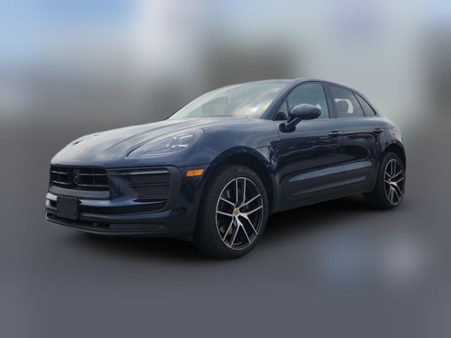 2022 Porsche Macan Base