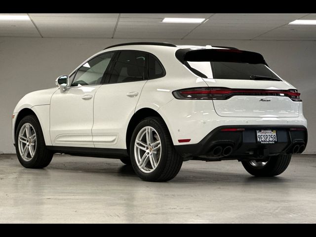 2022 Porsche Macan Base