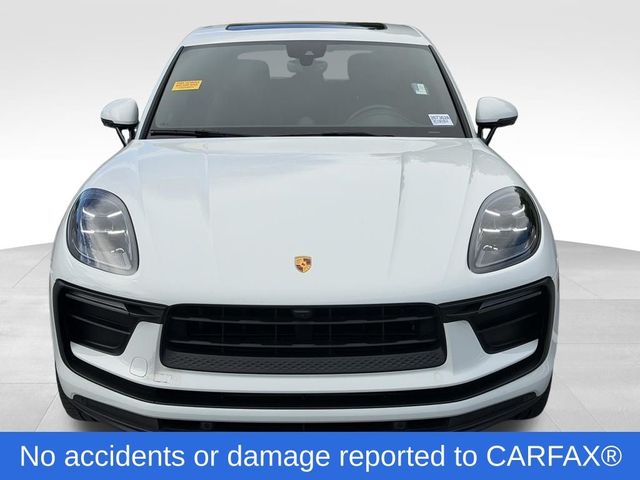 2022 Porsche Macan Base