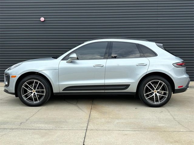 2022 Porsche Macan Base