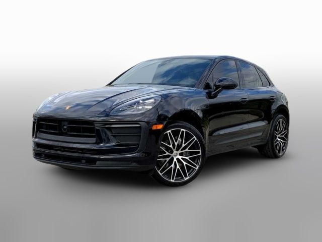 2022 Porsche Macan Base