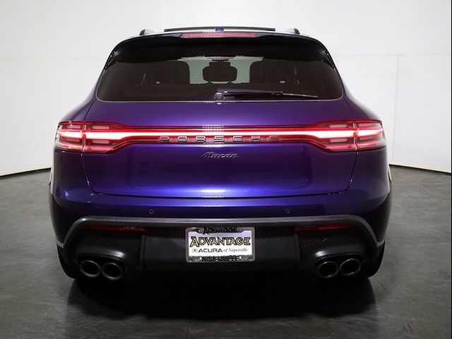 2022 Porsche Macan Base