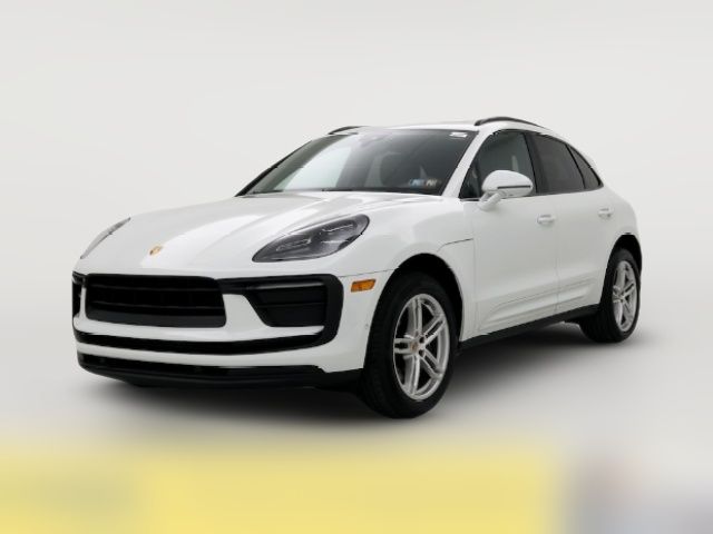 2022 Porsche Macan Base