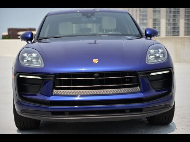 2022 Porsche Macan Base