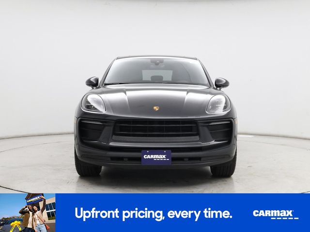 2022 Porsche Macan Base