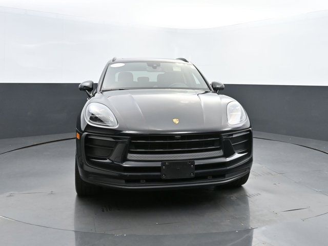 2022 Porsche Macan Base