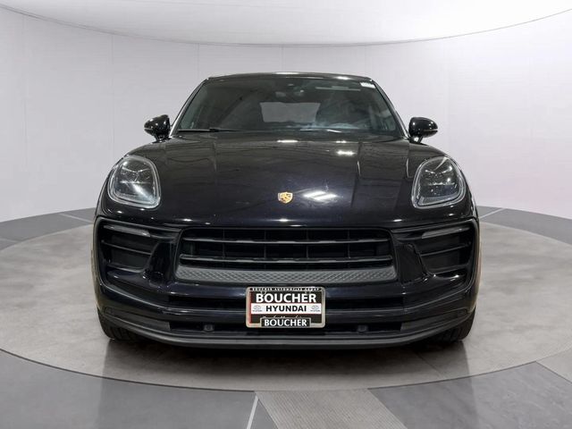 2022 Porsche Macan Base