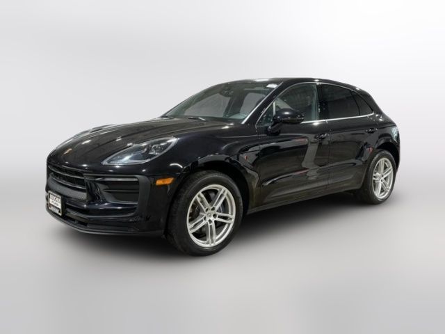 2022 Porsche Macan Base