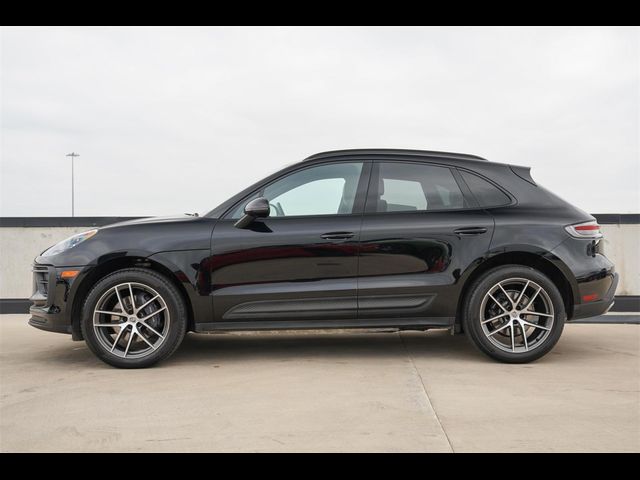 2022 Porsche Macan Base