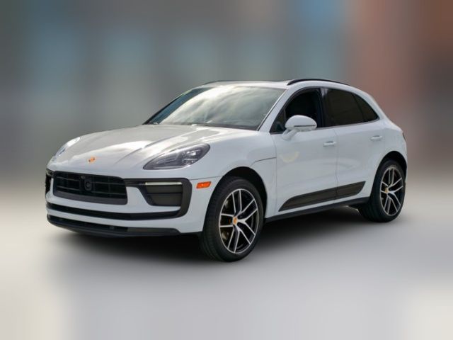 2022 Porsche Macan Base