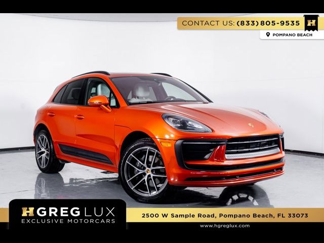 2022 Porsche Macan Base