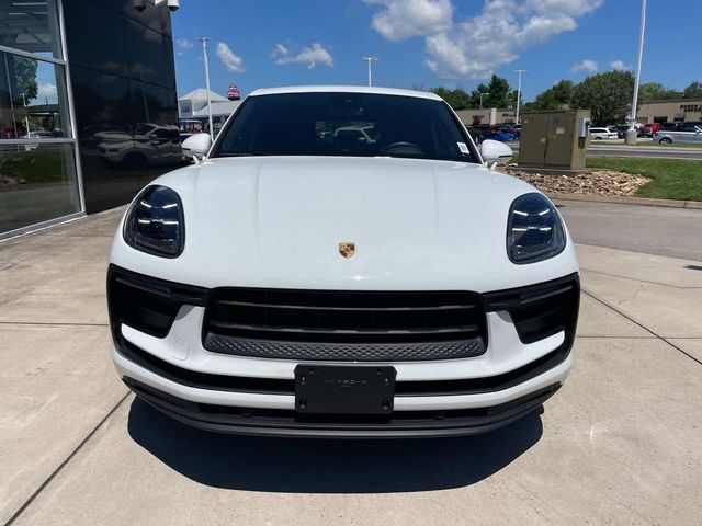 2022 Porsche Macan Base