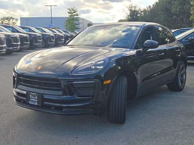 2022 Porsche Macan Base