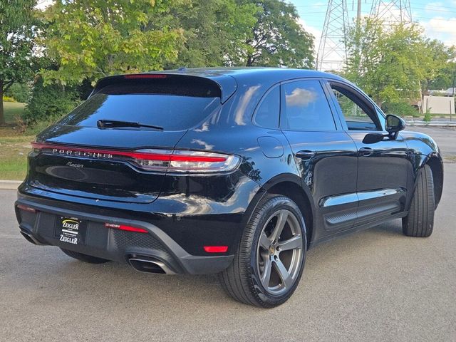 2022 Porsche Macan Base