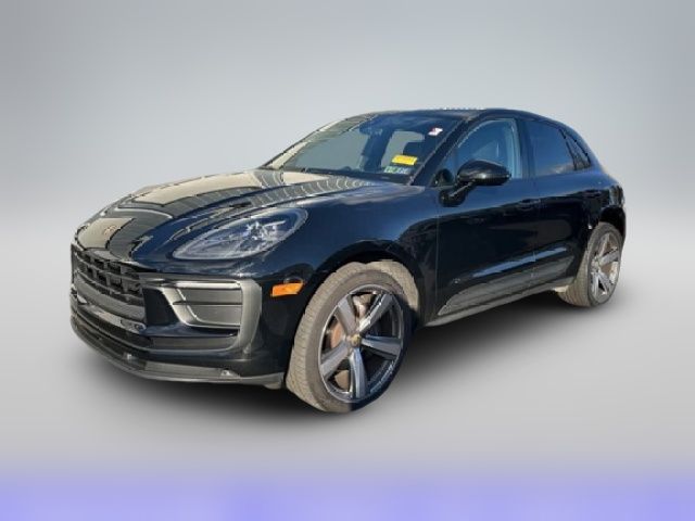 2022 Porsche Macan Base