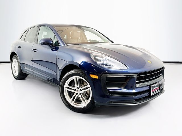 2022 Porsche Macan Base