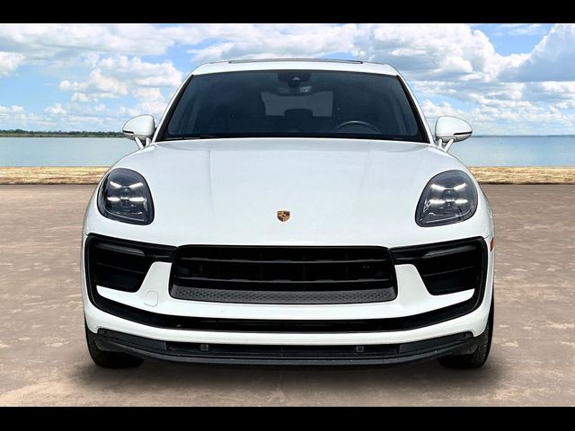 2022 Porsche Macan Base