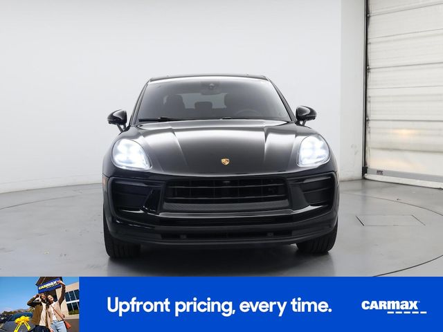 2022 Porsche Macan Base