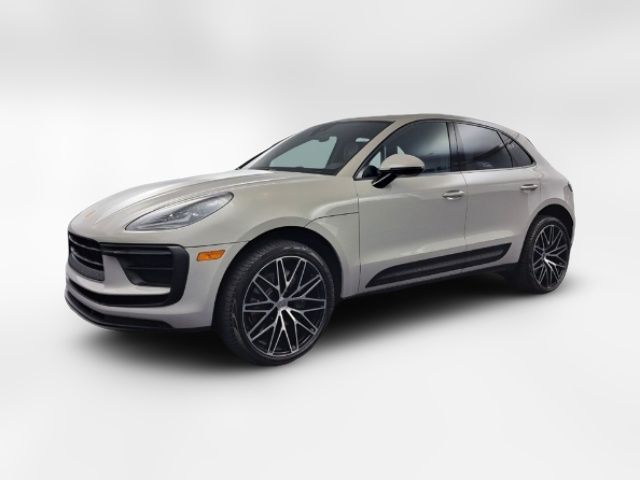 2022 Porsche Macan Base